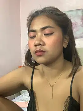YaraSmith - fuck my dildo until I cum😜💦