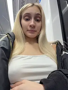 Pink_Kiss - Pinch nipples in tram 🚋