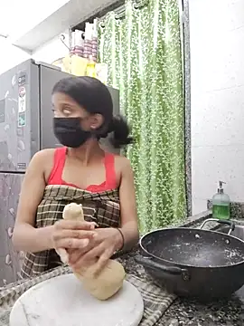 Mini-cutie - Boobs and oil show
