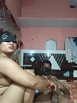 Hot_Indiancpl