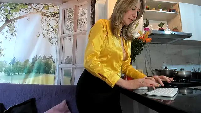 Ashleymilf_1 - warm up sexi lenceria