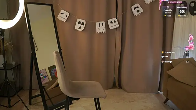ShawnnaSimes - show the color of my panties