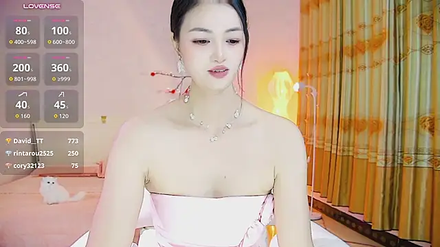 Evelyn-007 - 震动棒抽插3分钟，小粉控制3分钟