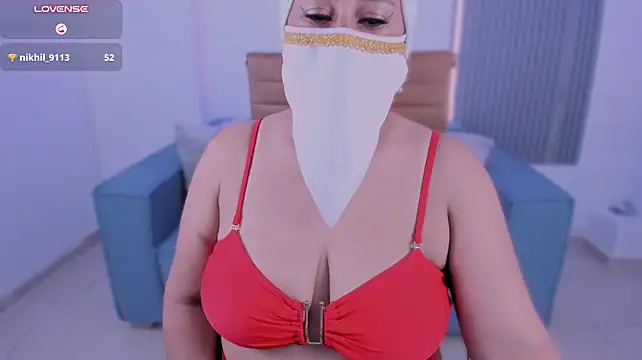 Thalia_hala - I oil my tits just for you…