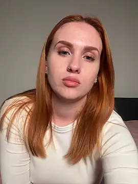 ChiaraVelvet - Lick 2 Fingers like a Penis 💦
