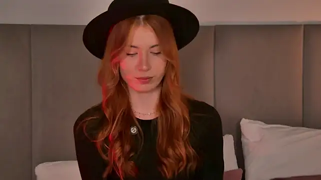 AlisaRussel - lick finger <3