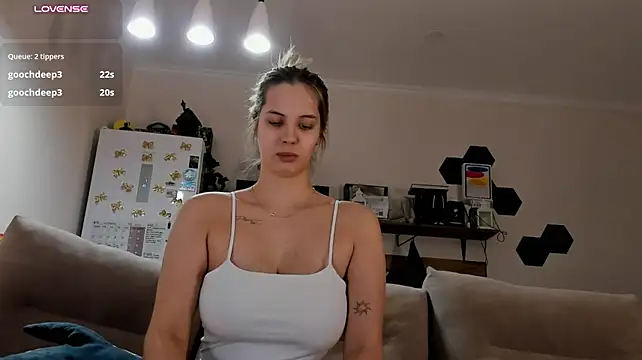 Hot__K - wet my pussy