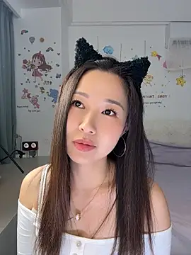 Momo0021 - 😘