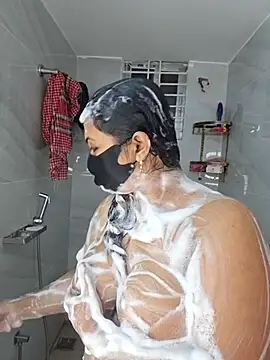 Bristy--- - Boobs in ice