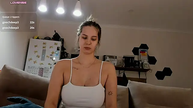 Hot__K - wet my pussy