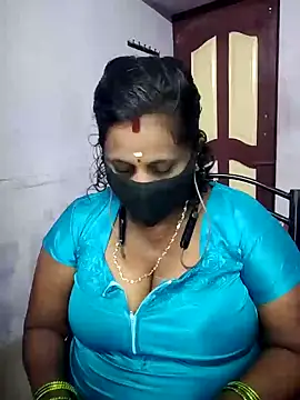 Tamil_manju - Oil on boobs