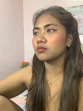 YaraSmith - fuck my dildo until I cum😜💦