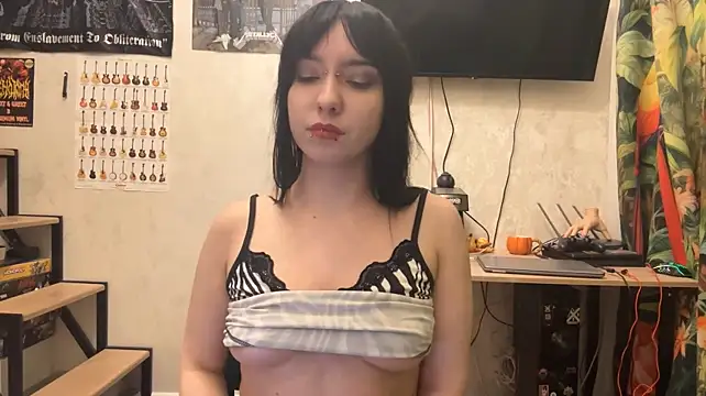Nixelle - take off my top and sit topless