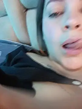 HarukaColombiana69 - Play anal during the live stream.