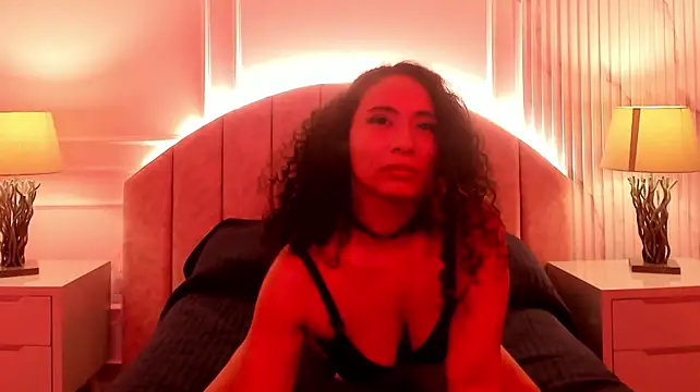 RachellDiaz - Oil on the butt