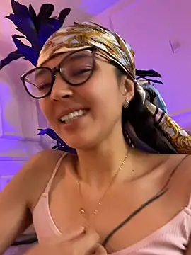 IvyLove7 - SPANK ASS X 16 💦😳