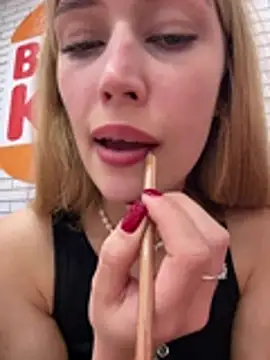 Blonde_exe - camel toe on chair at burger king