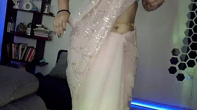 Aaranya_ - Full body oil Show