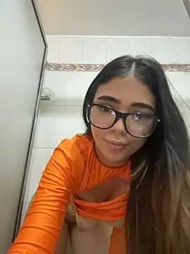 HoneyMollyX - DOGGY + FINGERING MY PUSSY & SPANK ME