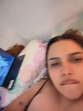 Colibri_xxx - TITS OUT 🔥