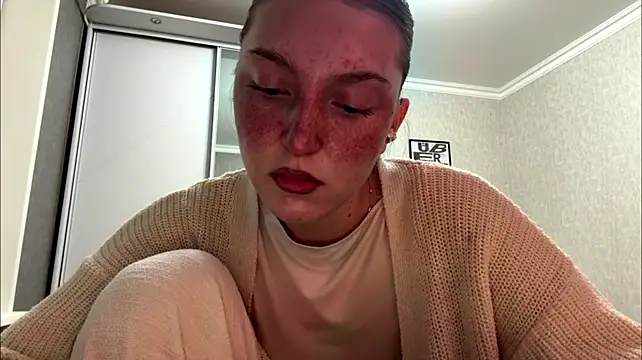 LatishaKrauel - Take off my clothes