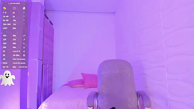 LexiAdamss - Squats and open ass close up to you 🍑