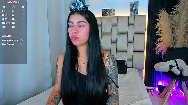 Little_sophie18 - Show Boobs