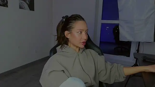 Lisa_Shultz - 🔥UNDRESS ME^^🔥