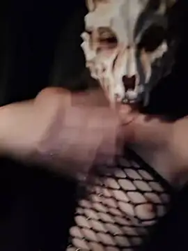 Porcland2_0 - Fatti toccare dal prete le tette