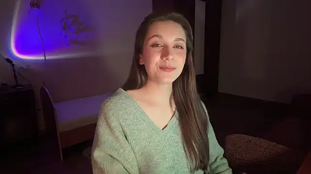 CortneyMontaluo - Full close up face tour