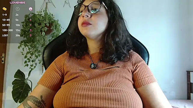 Myamillor - boob tease