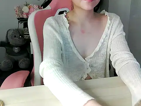 Linh-Barbie - 🌷• show boobs(khoe ngực)