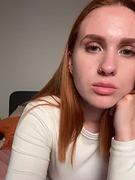 ChiaraVelvet - Show ass and Slap 5X🥵💦