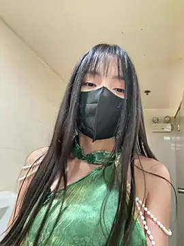 Xiao-Lin - 户外男厕所小便池假阳具抽插2分钟