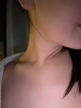 Aria51 - play with dildo from bus window😱