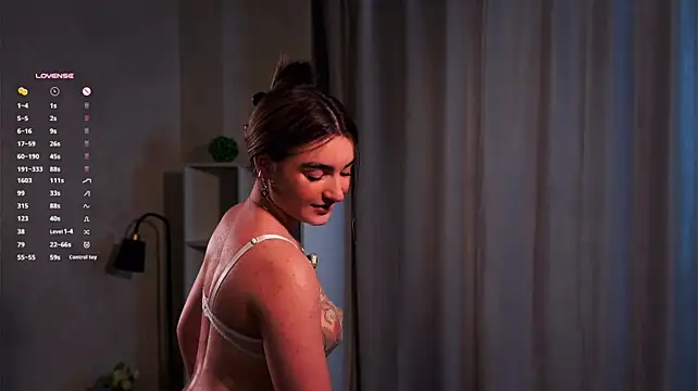 ZyvessiaGlessia - give that booty a couple spanks