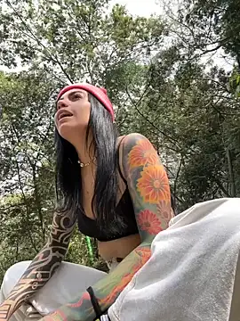 I_am_nina_ - Tits out in the mountain ⛰️