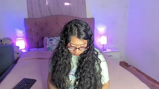 Latinabombsheell - OIL BOOBS AND BOUNCE
