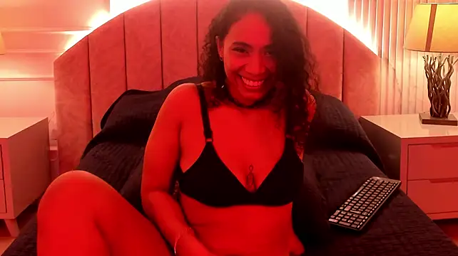RachellDiaz - Oil on the butt