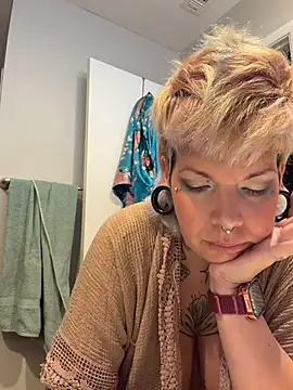 Eva_Monroe- - Milky Titty Squirts