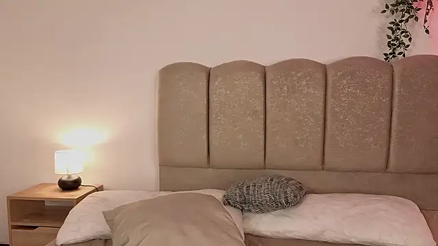 MAIILY_MOON_ - Help me put my torso on