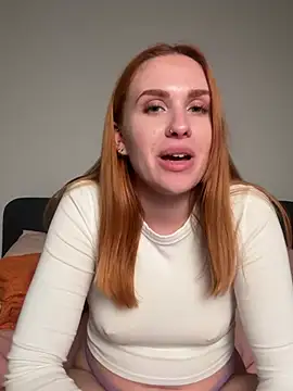 ChiaraVelvet - Show ass and Slap 5X🥵💦