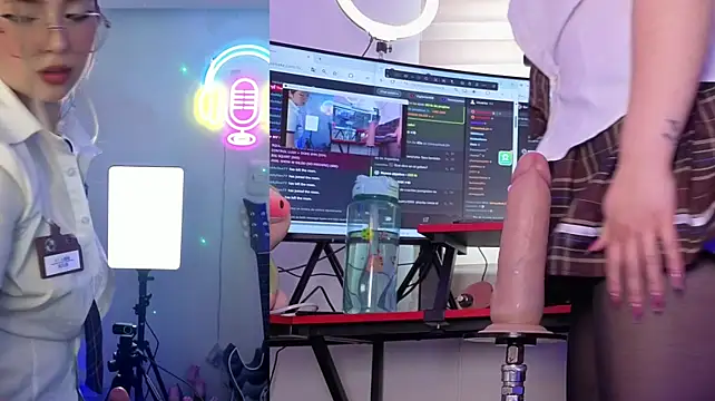EmilyMiller_ - PLUG + SPANK *10