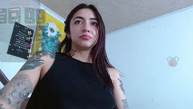 ZoeBakers_ - show nipples piercing
