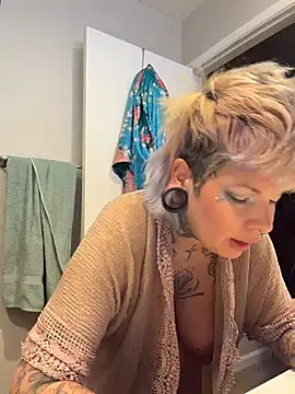 Eva_Monroe- - Milky Titty Squirts
