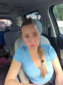 SkyelarSomer - 😍Show my hard nips 🍒