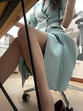 Goldbaby888 - secrets in the office办公室的秘密你知我知💕