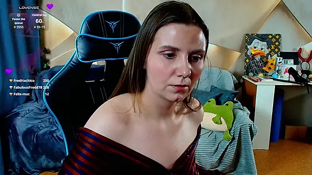 Millie_Mint - I’m teasing you with my tummy and hips