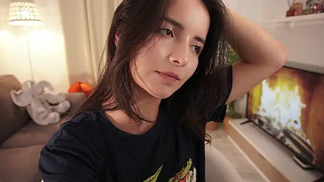Raychell_Black - Hot dancing in panties.
