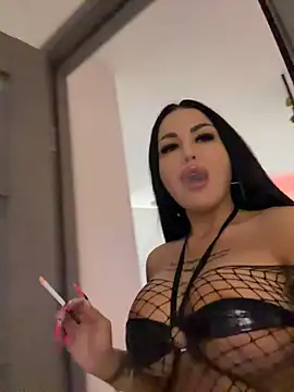 NaomyFlame - Make rain 💦 video for last tip